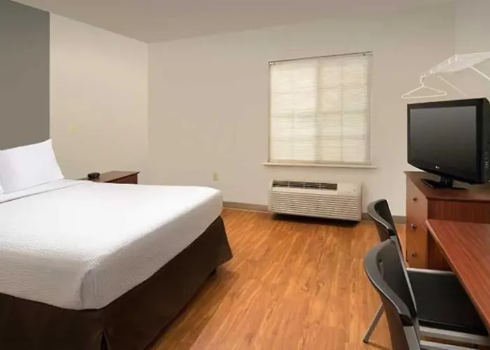 Woodspring Suites Council Bluffs